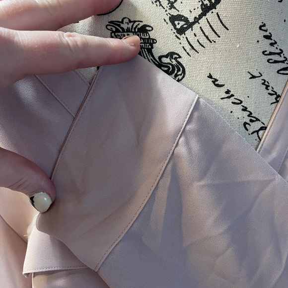 Express blouse-Sold - Picture 7 of 9